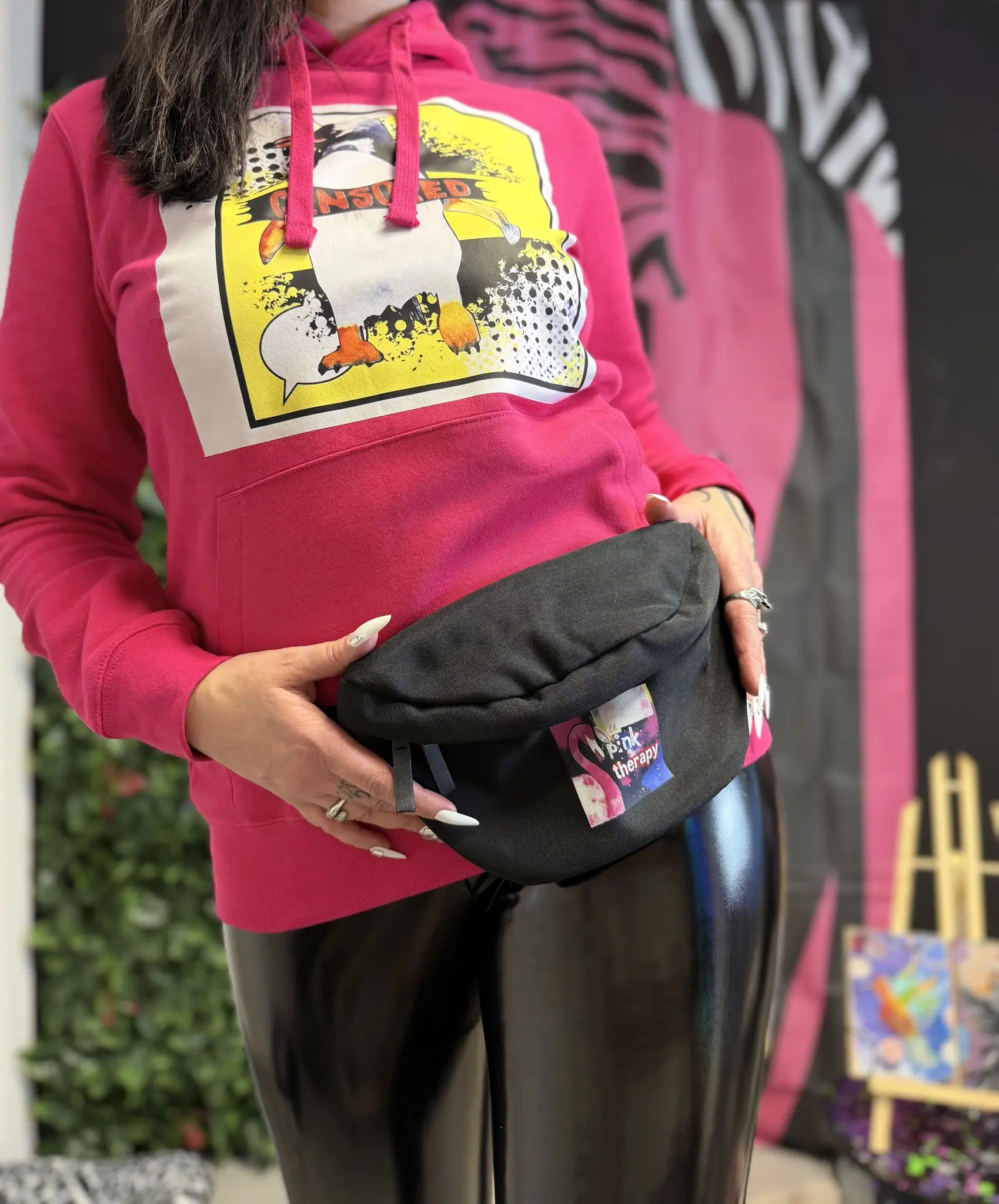Ledvinka Pink Therapy detail — UNCHAORA